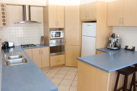 The Lighthouse - Beachfront Accommodation - Accommodation Sunshine Coast 7