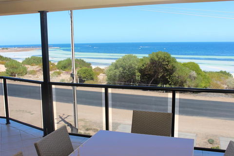 The Lighthouse - Beachfront Accommodation - Accommodation Sunshine Coast 9