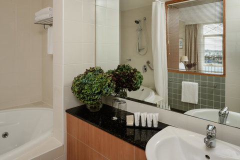 Rydges Newcastle - Accommodation Sunshine Coast 15