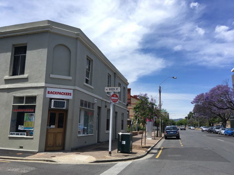 Shingo\'s Backpackers - Accommodation Sunshine Coast 10