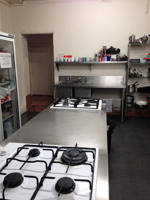 Shingo\'s Backpackers - Accommodation Sunshine Coast 4