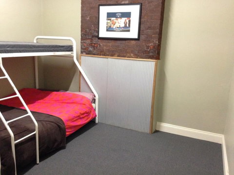 Shingo\'s Backpackers - Accommodation Sunshine Coast 3