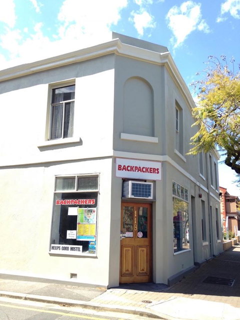Shingo\'s Backpackers - Accommodation Sunshine Coast 0