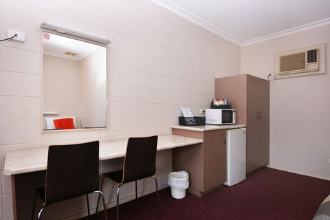 Motel Poinsettia - Accommodation Sunshine Coast 6