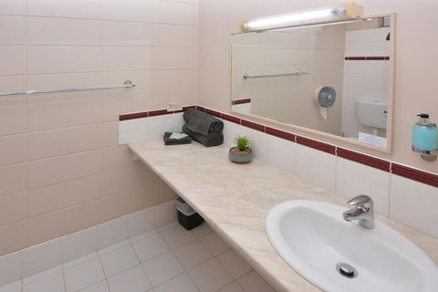 Motel Poinsettia - Accommodation Sunshine Coast 11