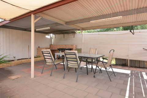 Motel Poinsettia - Accommodation Sunshine Coast 12
