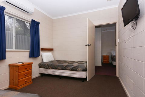 Motel Poinsettia - Accommodation Sunshine Coast 17