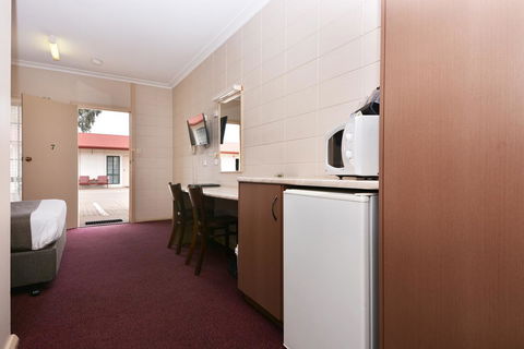Motel Poinsettia - Accommodation Sunshine Coast 27