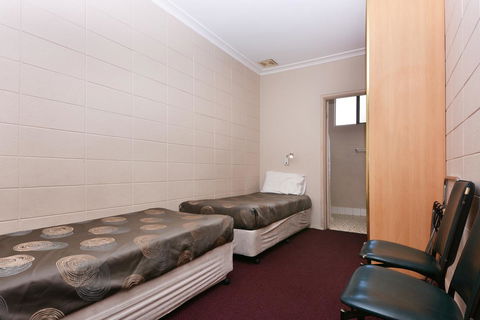 Motel Poinsettia - Accommodation Sunshine Coast 22