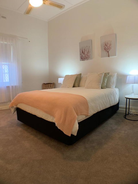 On Gilbert - Accommodation Sunshine Coast 7