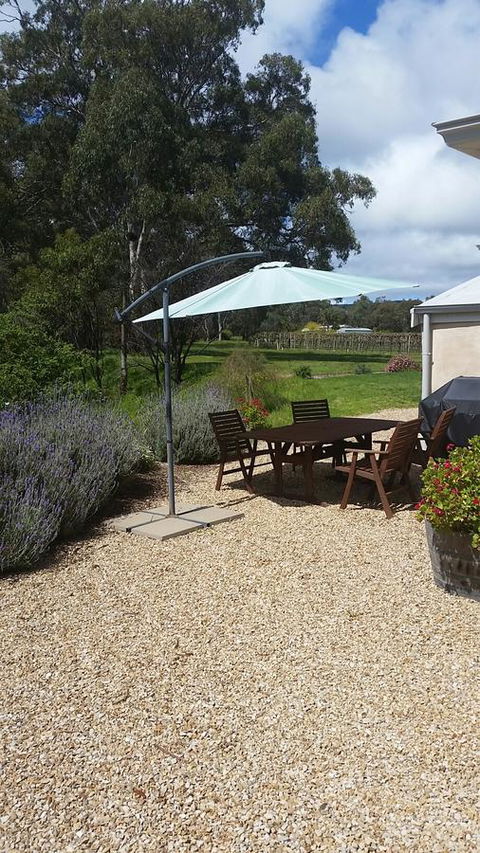 Peppermint Farm Cottage - Accommodation Sunshine Coast 0