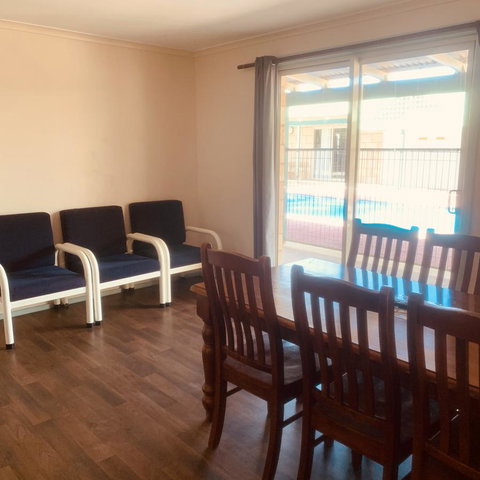 Bay Lodge - Accommodation Sunshine Coast 4