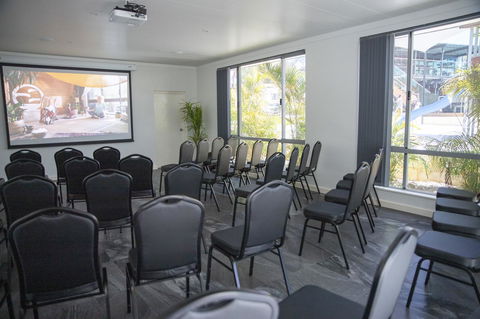 Karrinyup Waters Resort - Accommodation Sunshine Coast 39