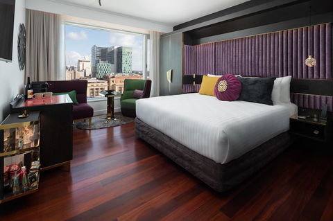 QT Perth - Accommodation Sunshine Coast 1