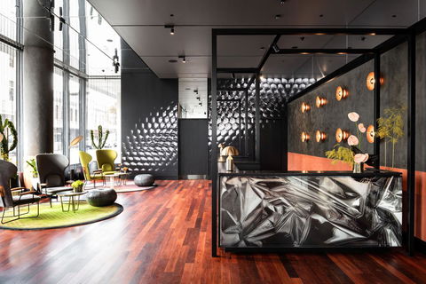 QT Perth - Accommodation Sunshine Coast 11