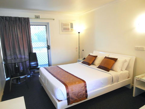 Econo Lodge Rivervale - Accommodation Sunshine Coast 3