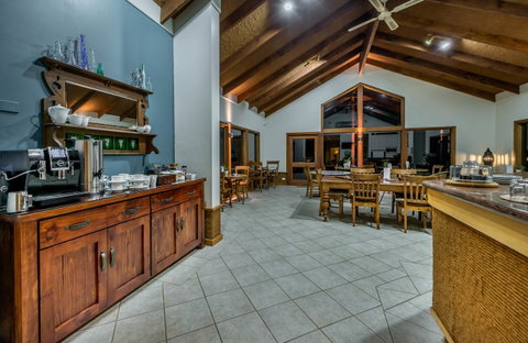 Chimes Spa Retreat - Accommodation Sunshine Coast 5