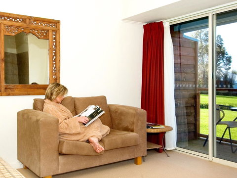 Chimes Spa Retreat - Accommodation Sunshine Coast 37