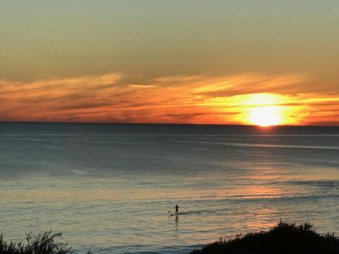 Cottesloe Beachfront Ocean View Apartment - Accommodation Sunshine Coast 4