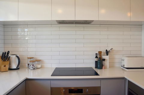 Cottesloe Beachfront Ocean View Apartment - Accommodation Sunshine Coast 11