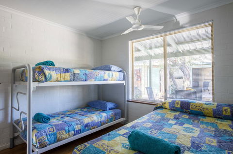 Shark Bay Seafront Apartments - Accommodation Sunshine Coast 28