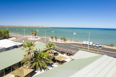 Shark Bay Seafront Apartments - Accommodation Sunshine Coast 26