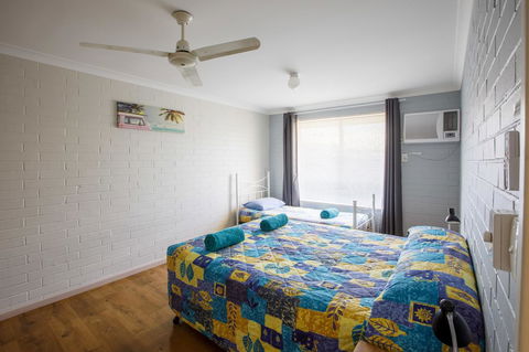 Shark Bay Seafront Apartments - Accommodation Sunshine Coast 18