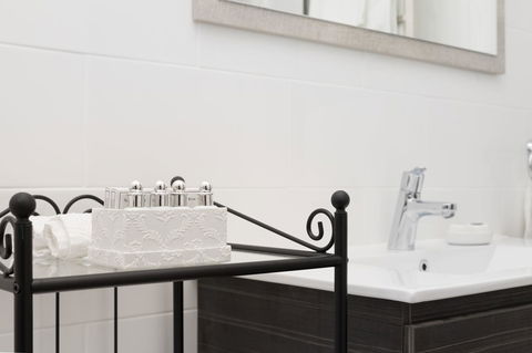 Blue Door Apartments - Accommodation Sunshine Coast 4