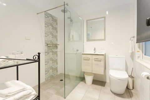 Blue Door Apartments - Accommodation Sunshine Coast 1