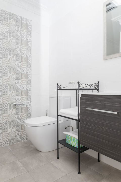 Blue Door Apartments - Accommodation Sunshine Coast 9