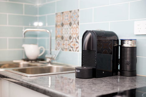 Blue Door Apartments - Accommodation Sunshine Coast 6