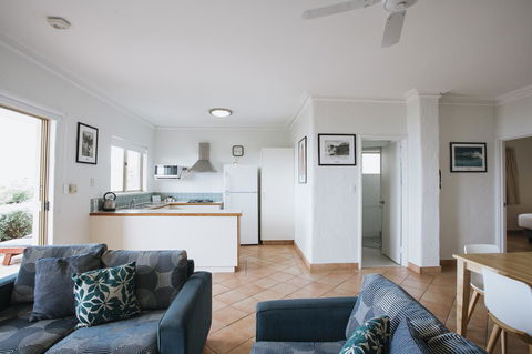 Canal Rocks Beachfront Apartments - Accommodation Sunshine Coast 36