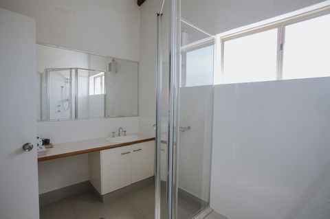 Canal Rocks Beachfront Apartments - Accommodation Sunshine Coast 13
