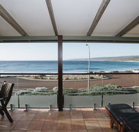 Canal Rocks Beachfront Apartments - Accommodation Sunshine Coast