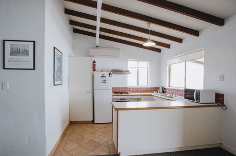 Canal Rocks Beachfront Apartments - Accommodation Sunshine Coast 21