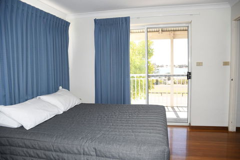 Kalbarri Seafront Villas - Accommodation Sunshine Coast 2