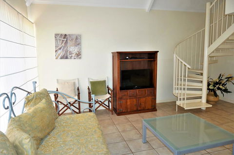 Osprey Holiday Village Unit 110 - Accommodation Sunshine Coast 7