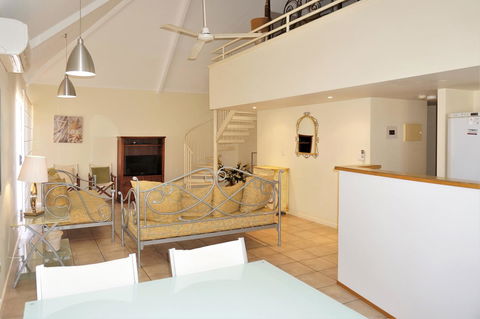 Osprey Holiday Village Unit 110 - Accommodation Sunshine Coast 1