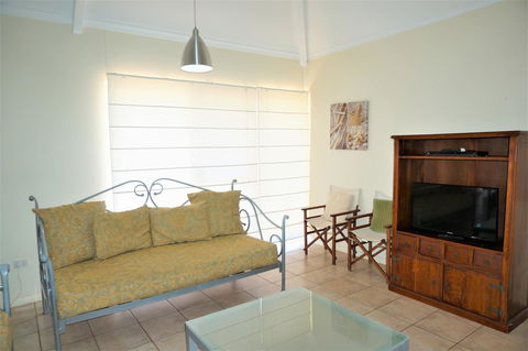 Osprey Holiday Village Unit 110 - Accommodation Sunshine Coast 6