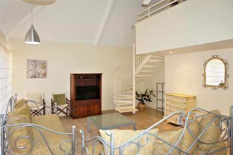 Osprey Holiday Village Unit 110 - Accommodation Sunshine Coast 5