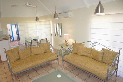 Osprey Holiday Village Unit 110 - Accommodation Sunshine Coast 3