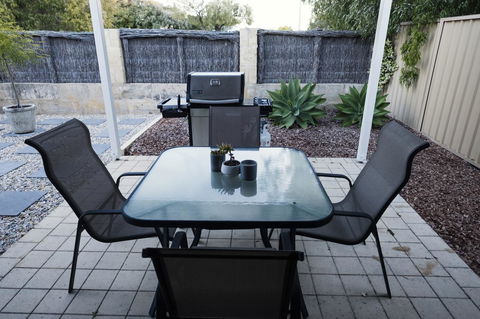 FortyTwo - Oceanside Retreat Busselton - Accommodation Sunshine Coast 5