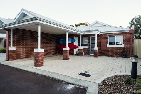 FortyTwo - Oceanside Retreat Busselton - Accommodation Sunshine Coast 4