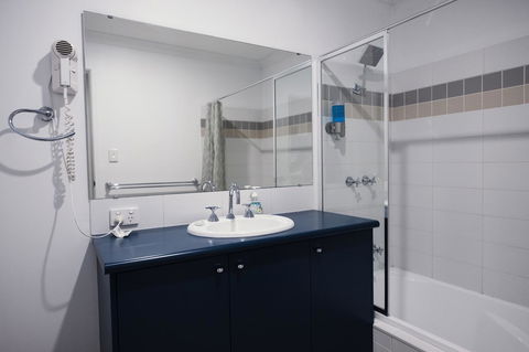 FortyTwo - Oceanside Retreat Busselton - Accommodation Sunshine Coast 10