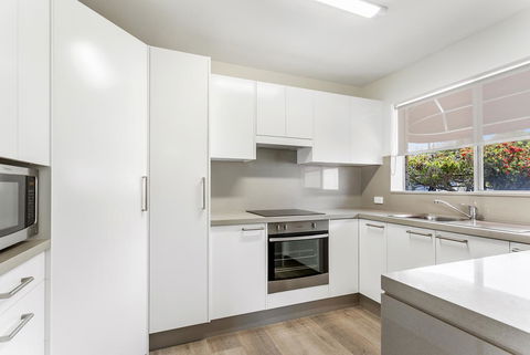Laman Lodge, Unit 2, 15 Laman Street - Accommodation Sunshine Coast 7