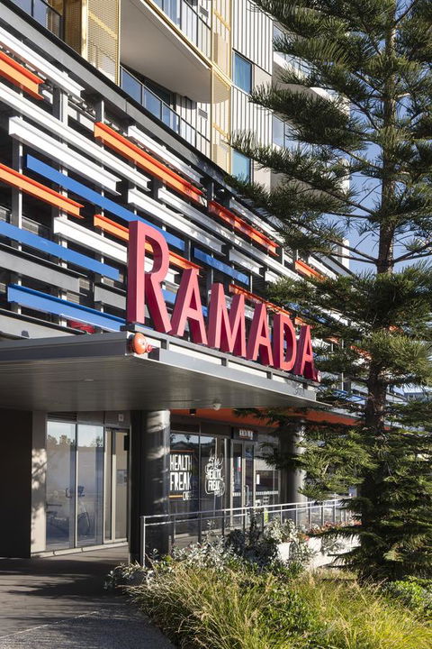 Ramada By Wyndham VetroBlu Scarborough Beach - Accommodation Sunshine Coast 4