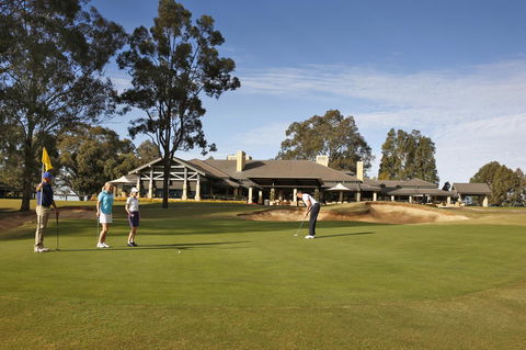 Chateau Elan At The Vintage - Accommodation Sunshine Coast 14