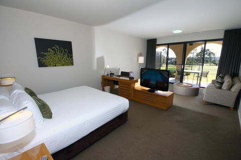 Chateau Elan At The Vintage - Accommodation Sunshine Coast 6