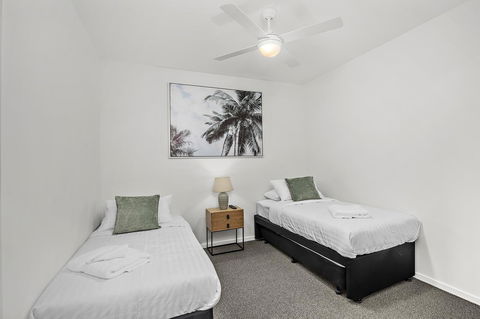 Rockpool 2 Sawtell Beach - Just Steps To Restaurants And 2 Min Stroll To Beach! - Accommodation Sunshine Coast 9