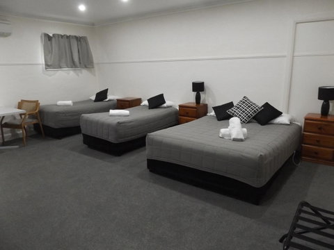 Ben Chifley Motor Inn - Accommodation Sunshine Coast 1